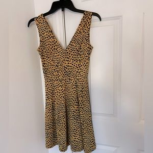 H&M spring/summer dress! Lightly worn.